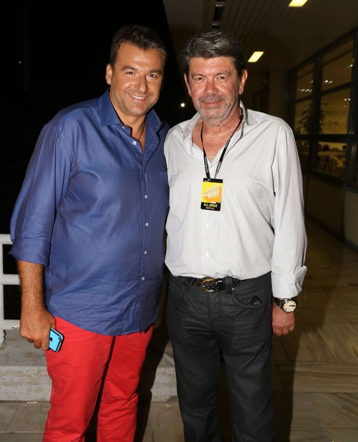 Η ενόχληση του Γιάννη Λάτσιου on camera και η απάντηση του Λιάγκα!