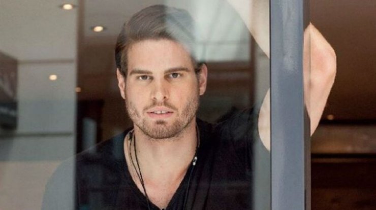 Επώνυμη Κύπρια η φημολογούμενη νέα σύντροφος του πρώην της Έλλης Κοκκίνου!