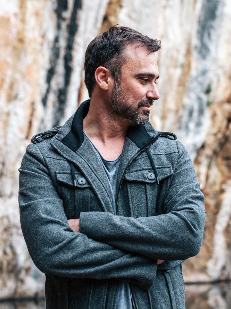 Ποιος ήθελε να κάνει βουντού στο Γιώργο Καπουτζίδη; [βίντεο]