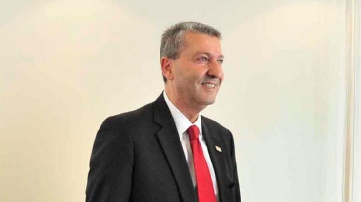 Παντρεύτηκε ο Γιώργος Λιλλήκας!