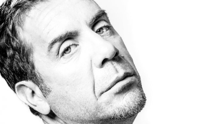 Το prive dinner στο σπίτι επώνυμης Κύπριας με καλεσμένο το Γιώργο Μαζωνάκη 