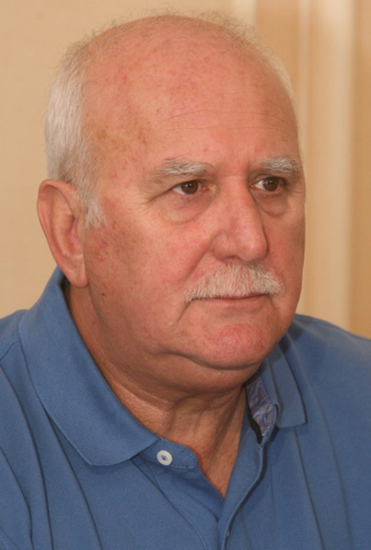 Δύσκολες ώρες για τον Γιώργο Παπαδάκη