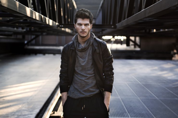 Λούκας Γιώρκας: Μιλά για τη διαφορά ηλικίας με την Έλενα Ράπτη