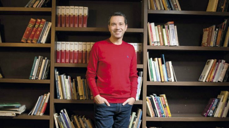 Ανδρέας Γιόρτσιος: Τον είδαμε με μακριά μαλλιά και είναι αγνώριστος