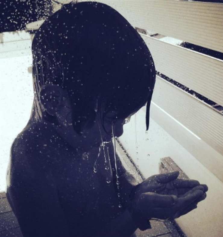 Αυτός είναι ο γιος επώνυμης Ελληνίδας!