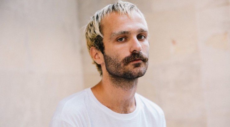 Ηλίας Γκιώνης: Εμπλέκει Κύπριους πολιτικούς σε κύκλωμα πορνογραφίας! [βίντεο]