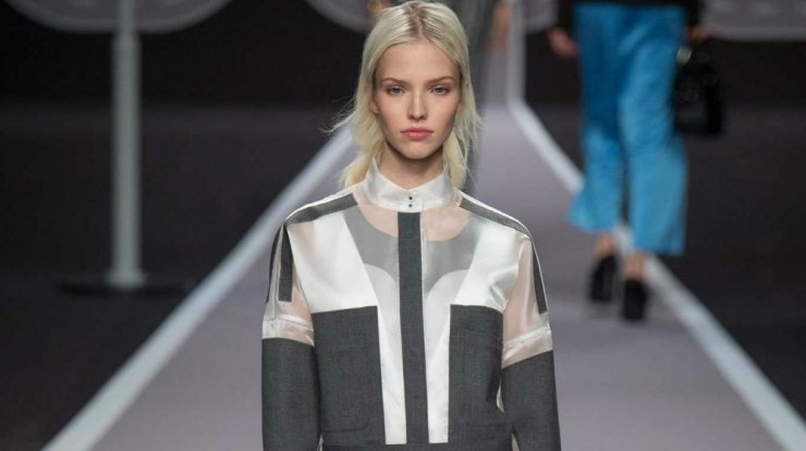 Πώς να αντιμετωπίσετε το πρόωρο γκριζάρισμα των μαλλιών 