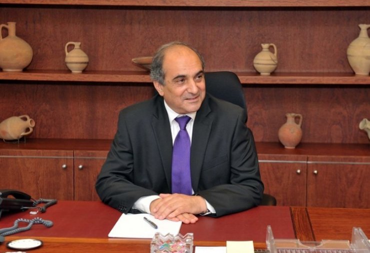 Ο δωδεκάλογος Συλλούρη για τη λειτουργία της Βουλής