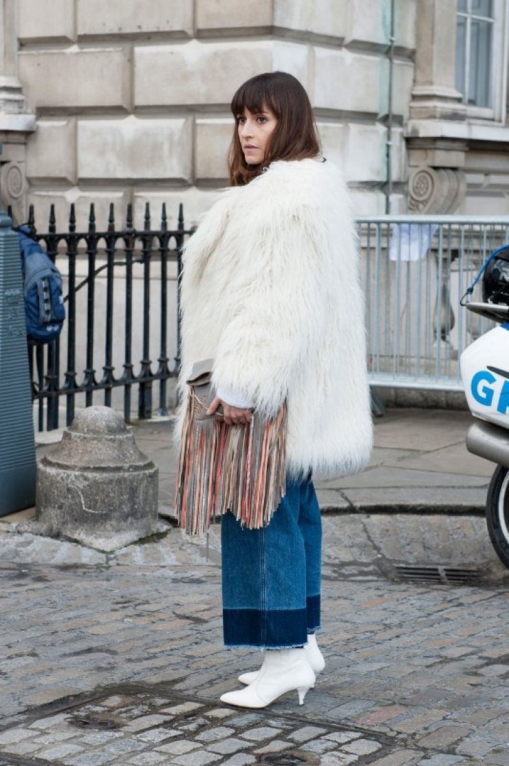 Οι faux γούνες φοριούνται όλη μέρα 