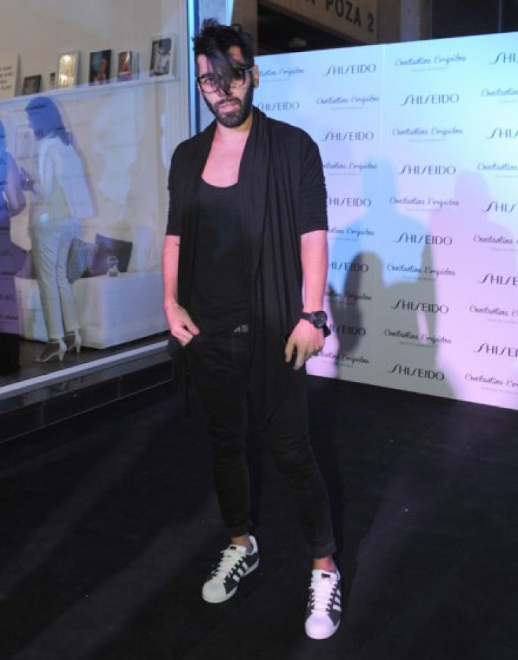 Ο Gregory Morfi έγινε… κούκλα!