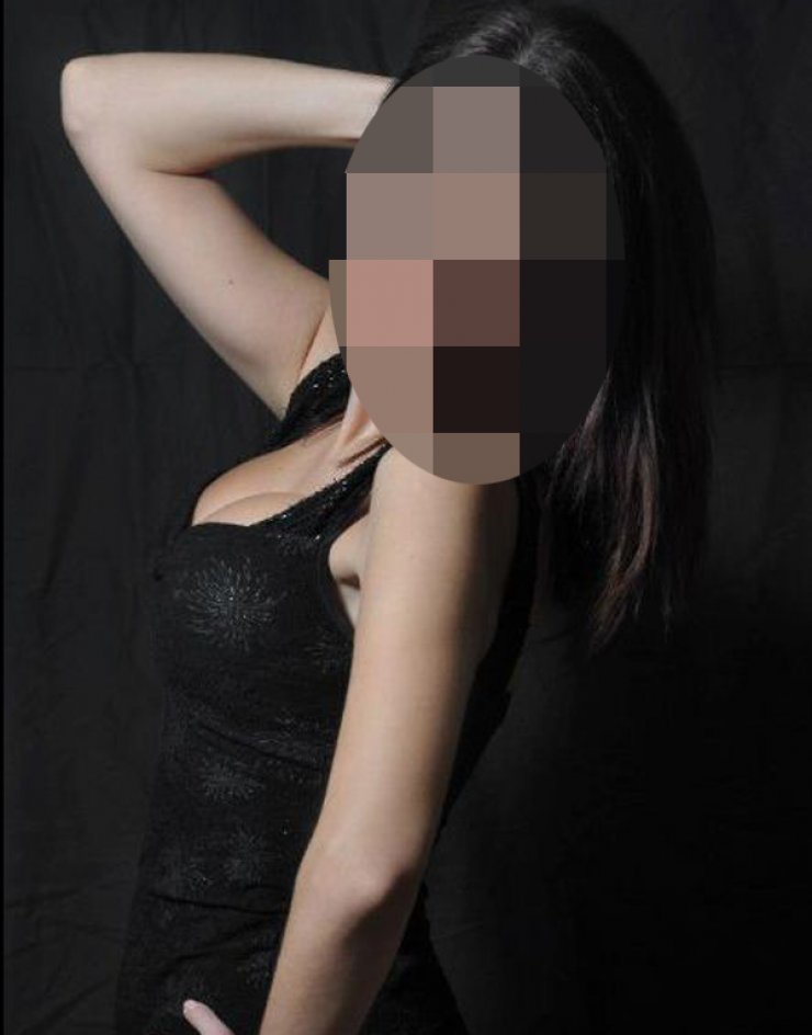 Πρώην σύντροφος πασίγνωστου Έλληνα τραγουδιστή: "Με πείραξε που έκανε παιδί με άλλη γυναίκα"