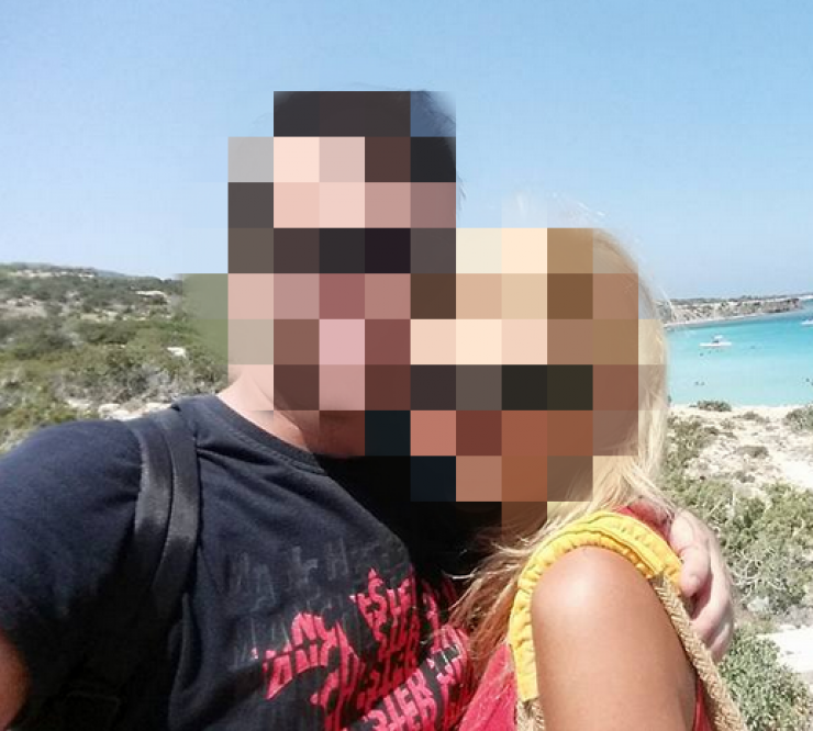 Παρουσιαστής του ΣΙΓΜΑ αγκαλιά με την επώνυμη σύντροφό του!