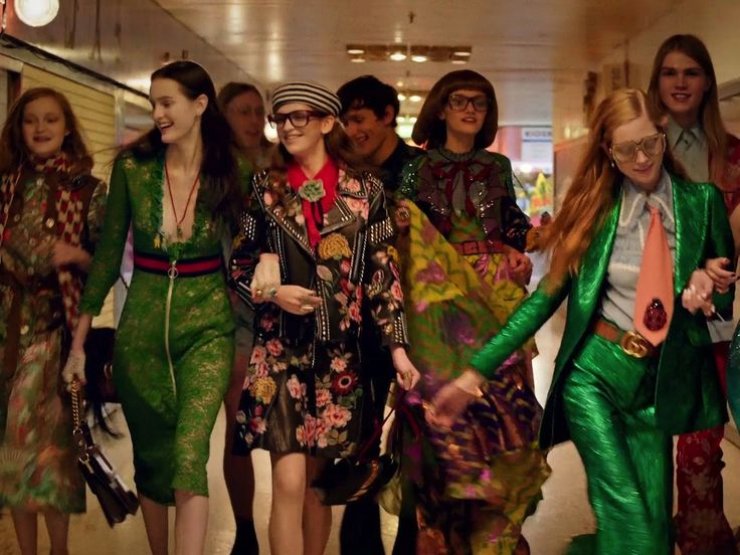 Back to 60’s με την καινούργια καμπάνια του οίκου Gucci