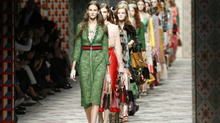 Ο οίκος Gucci αποφάσισε να μείνει εκτός τις Eβδομάδες Mόδας