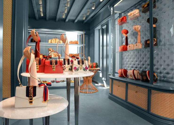 Δυο μεγάλοι οίκοι μόδας "προσγειώνονται" στην Μύκονο αυτό το καλοκαίρι