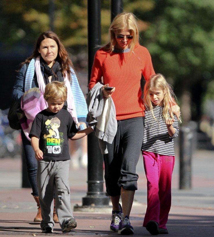 Gwyneth Paltrow: Τα παιδιά μου λιμοκτονούν για να είναι αδύνατα