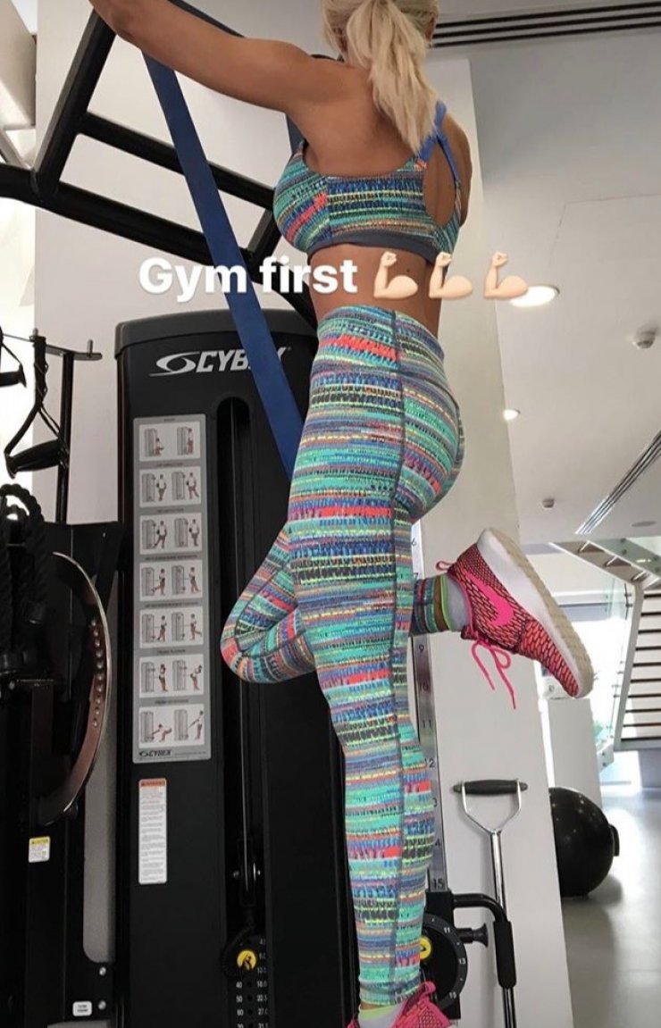 Γνωστή socialite αναστατώνει το instagram με το κορμί της