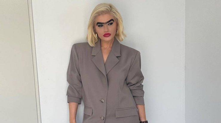 Σοφία Χατζηπαντελή: Το ιδιαίτερο φόρεμα που έβαλε και στοιχίζει μόλις 10 ευρώ [εικόνες]