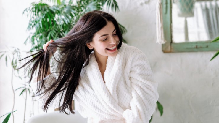 Healthy hair: Συμβουλές για τη σωστή φροντίδα των μαλλιών σου