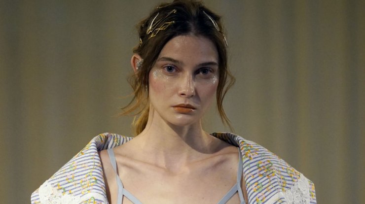 Αυτά τα χρώματα στα μαλλιά θα πρωταγωνιστήσουν το 2021