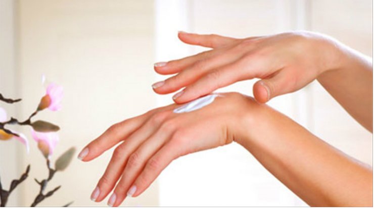 5 + 1 κρέμες χεριών γιατί τον χειμώνα τα χέρια μας χρειάζονται βαθιά ενυδάτωση