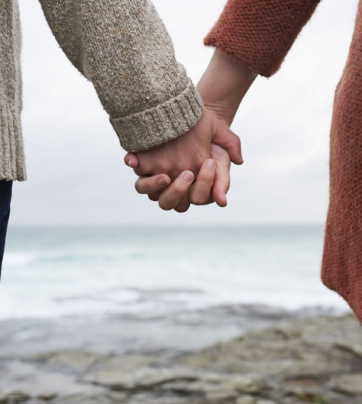 Πως ο νεκρός σύζυγος κάνει ακόμη αισθητή την παρουσία του στη γυναίκα του κάθε χρόνο την ίδια μέρα!