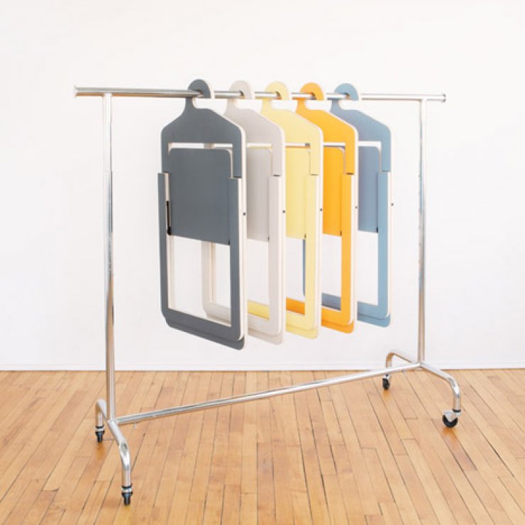 Κρέμασε την καρέκλα!