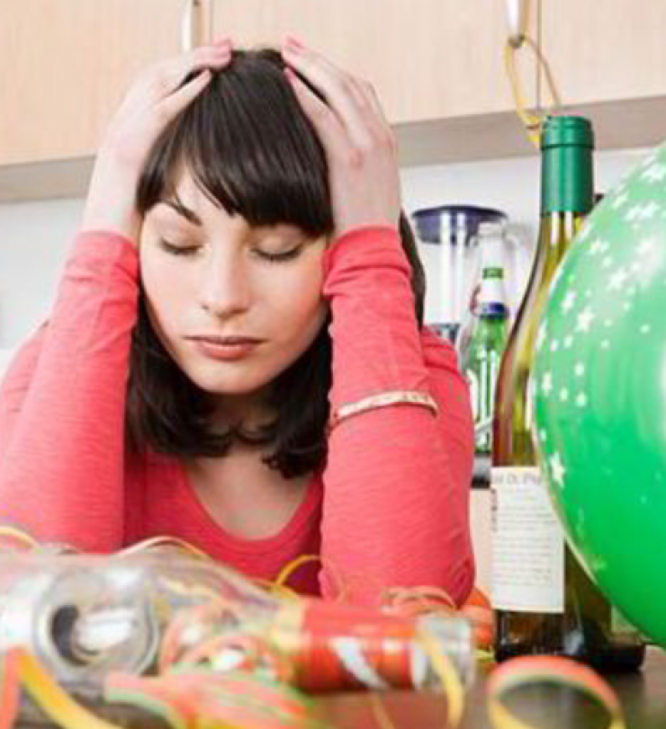 3 μυστικά για να ξεπεράσετε το hangover μέσα στις γιορτές!