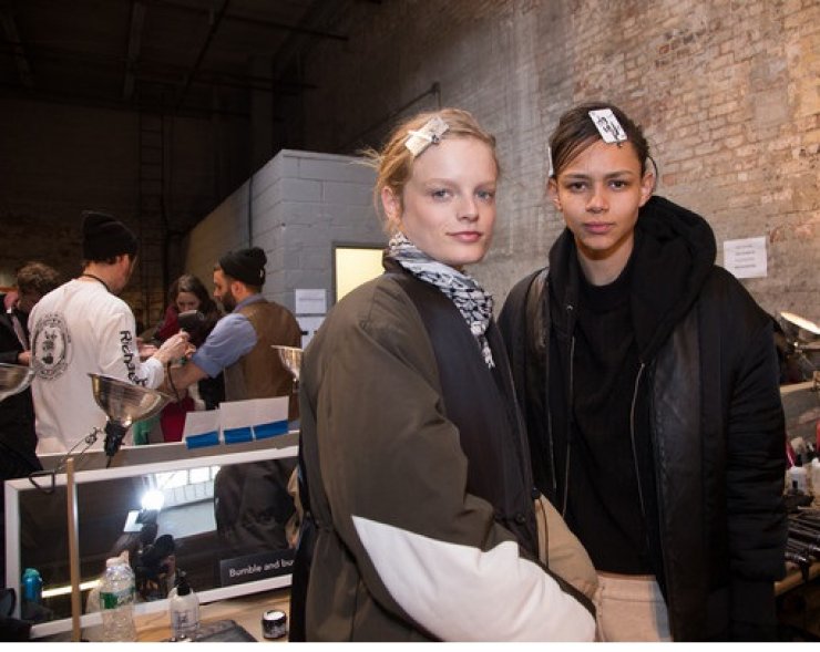 Δυο top models γίνονται shoe designers