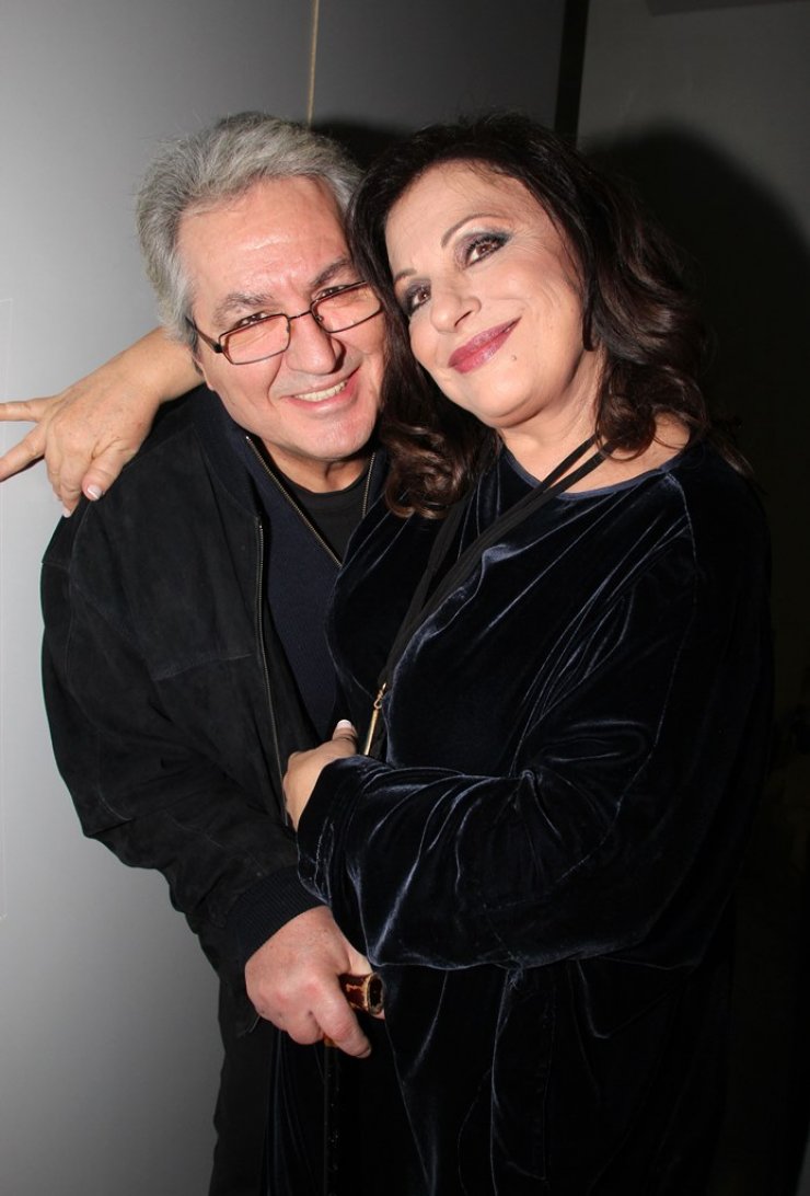 Ποιος δήλωσε: «Εγώ έκανα τραγουδίστρια την Χαρούλα»