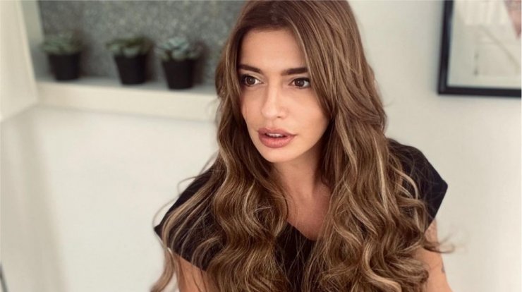 Χαριτίνη Ηλιάδου: Αποκαλύπτει ποιος ήταν ο πρώτος της έρωτας και ποιον της θύμιζε [εικόνα]