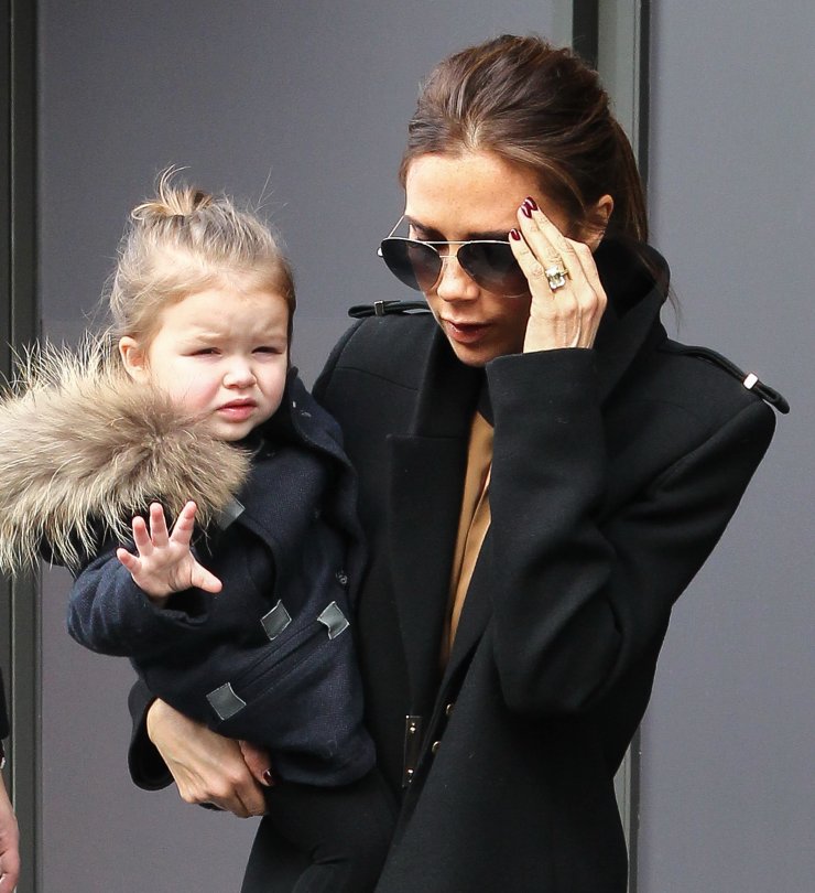 Μάθετε το ποσό που στοιχίζουν τα παπούτσια της Harper Seven Beckham