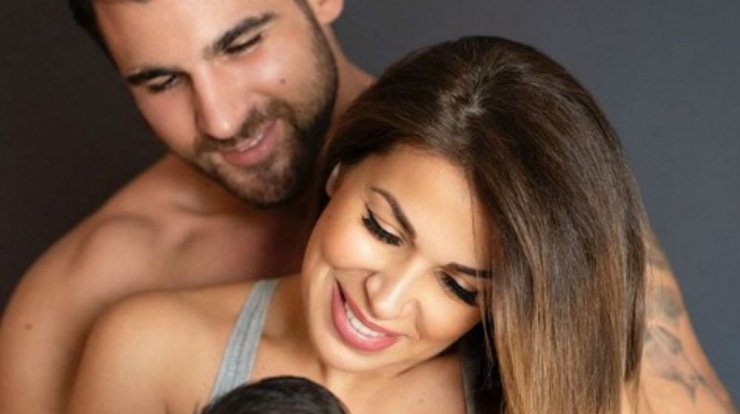 Ελένη Χατζίδου – Ετεοκλής Παύλου: Μας έδειξαν πρώτη φορά το πρόσωπο της κόρης τους!