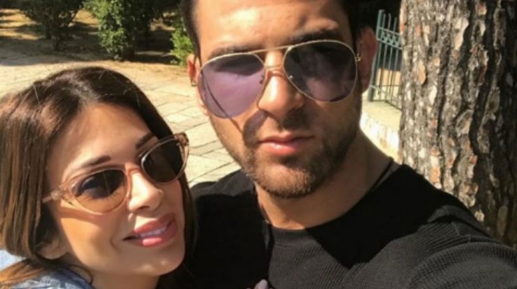 Ελένη Χατζίδου: Μόλις δέχθηκε πρόταση γάμου και μας έδειξε το υπέροχο μονόπετρο της!