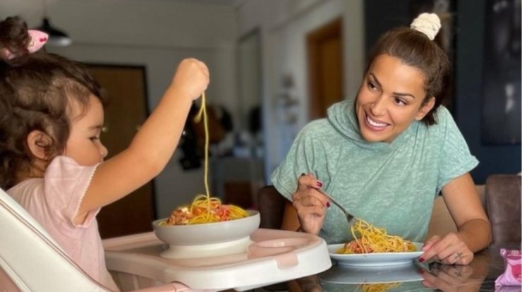 Ελένη Χατζίδου: O λόγος που ήταν αναστατωμένη η κόρη της τις τελευταίες ημέρες και τώρα το ανακάλυψε [εικόνα]