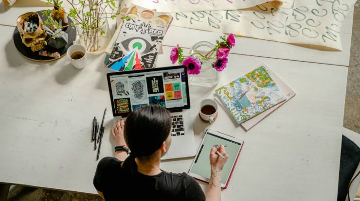 Διατροφή: Πέντε λάθη που κάνετε στο γραφείο και παίρνετε κιλά