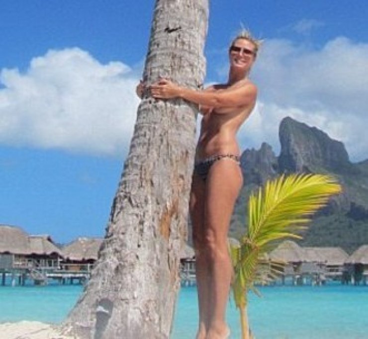 Συνεχίζει να φωτογραφίζεται topless η Heidi Klum...