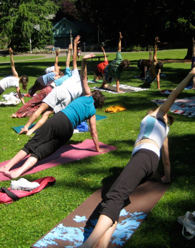 Γιόγκα στο πάρκο για όλους!