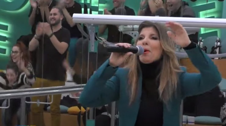 Η είσοδος της Κατερίνας Στανίση στο "House of Fame" που ενθουσίασε τους σπουδαστές [βίντεο]