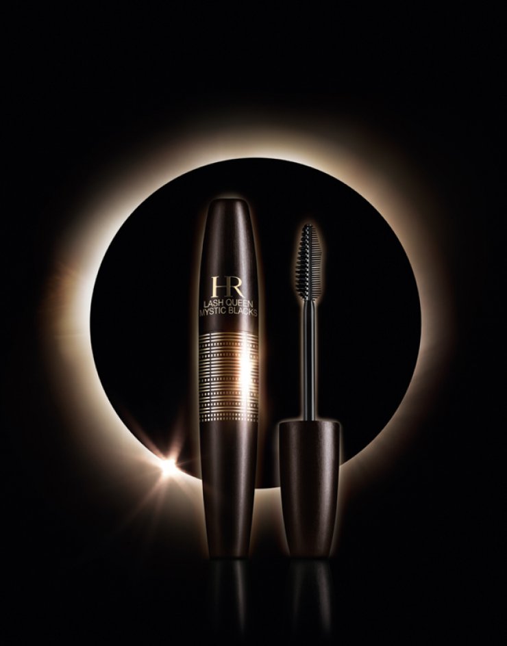 Η Helena Rubinstein λανσάρει τη νέα Lash Queen Mystic Blacks