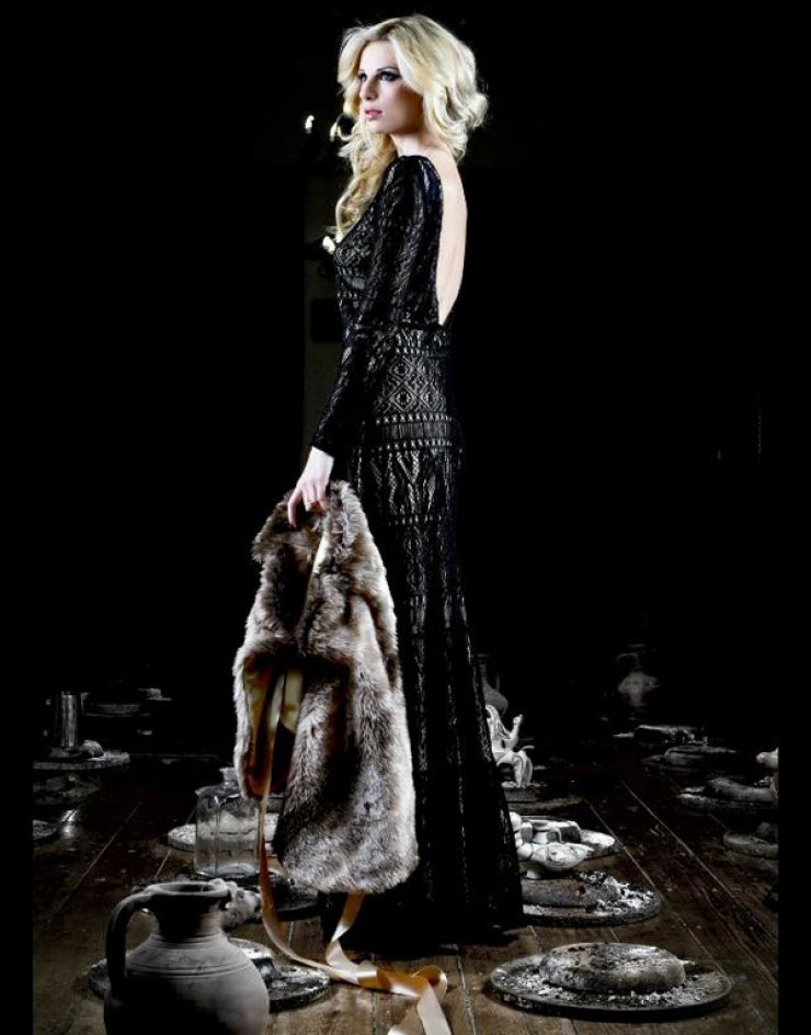 Xριστιάνα Αριστοτέλους: Topless σε απομονωμένη παραλία;