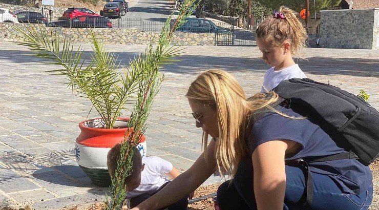 Χριστιάνα Αριστοτέλους: Αποκάλυψε τη δραστηριότητα με την κόρη της στην καραντίνα! [εικόνα]