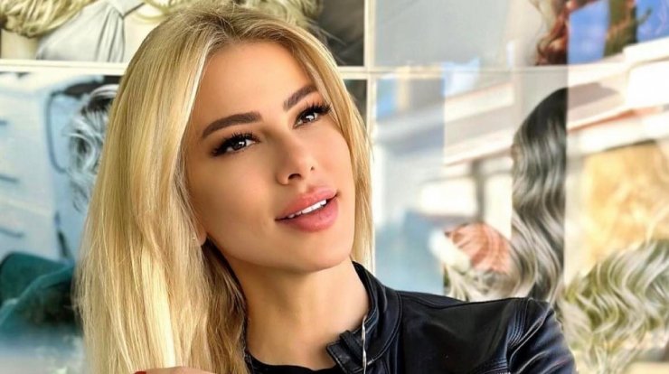 Χριστίνα Δημητρίου: Η πρώτη φωτογραφία αγκαλιά με τα δίδυμα της αδερφής της, Στέλλας 