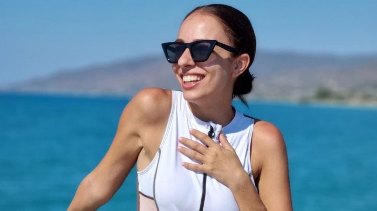 Η Χριστίνα Κυριάκου φωτογραφίζει τον σύντροφό της στην πιο ασυνήθιστη πόζα! [εικόνα]