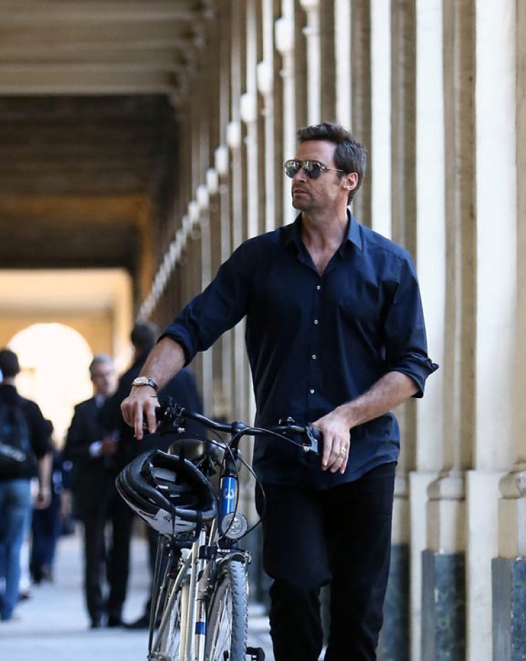 Ο ηθοποιός που έγινε ποδηλάτης στο Παρίσι!