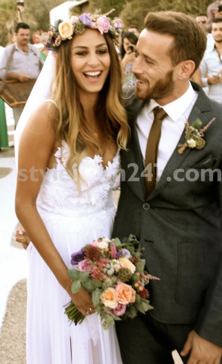 Κωνσταντίνα Ευριπίδου: Πιστή αντιγραφή το νυφικό της απο ξένη ιστοσελίδα