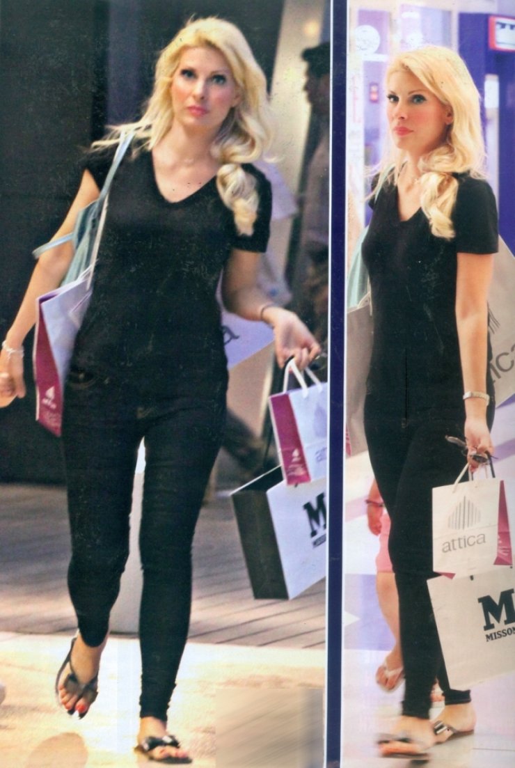 Ελένη Μενεγάκη: Τα δώρα για τα βαφτιστήρια της