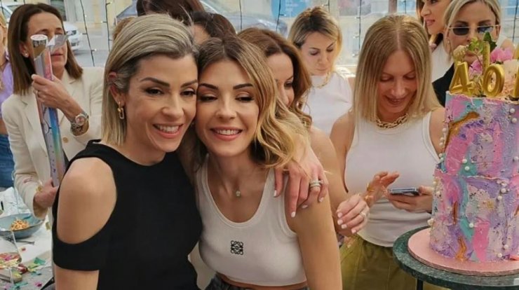 Άννα Χατζηγρηγορίου – Ιφιγένεια Χουλιώτη: Οι fashionable δίδυμες έγιναν 40 και έκαναν πάρτι στη Λευκωσία