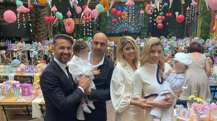 Χάρης – Ιφιγένεια Χουλιώτη: Η βάφτιση των δίδυμων παιδιών τους ήταν βγαλμένη από παραμύθι! [εικόνες]