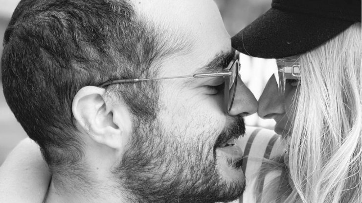 Ηλιάκη - Μανουσάκης: Λίγο πριν γίνουν γονείς έκαναν την πιο γλυκιά τους φωτογράφηση [εικόνες]